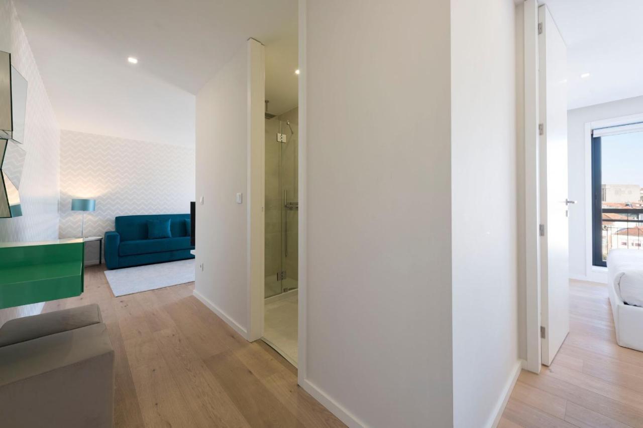 Lovelystay - Trindade Cozy Apartment Porto Bagian luar foto